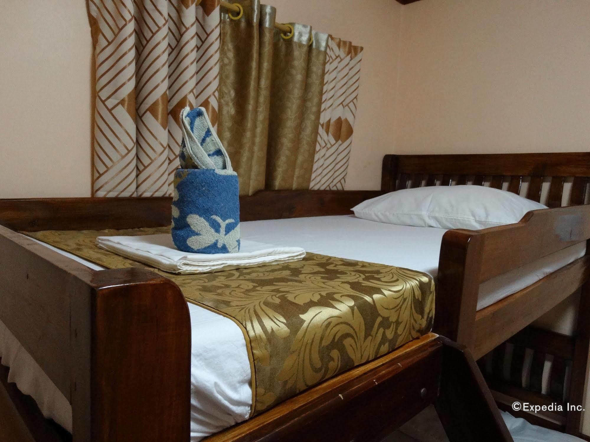 Corazon Tourist Inn Puerto Princesa Екстериор снимка